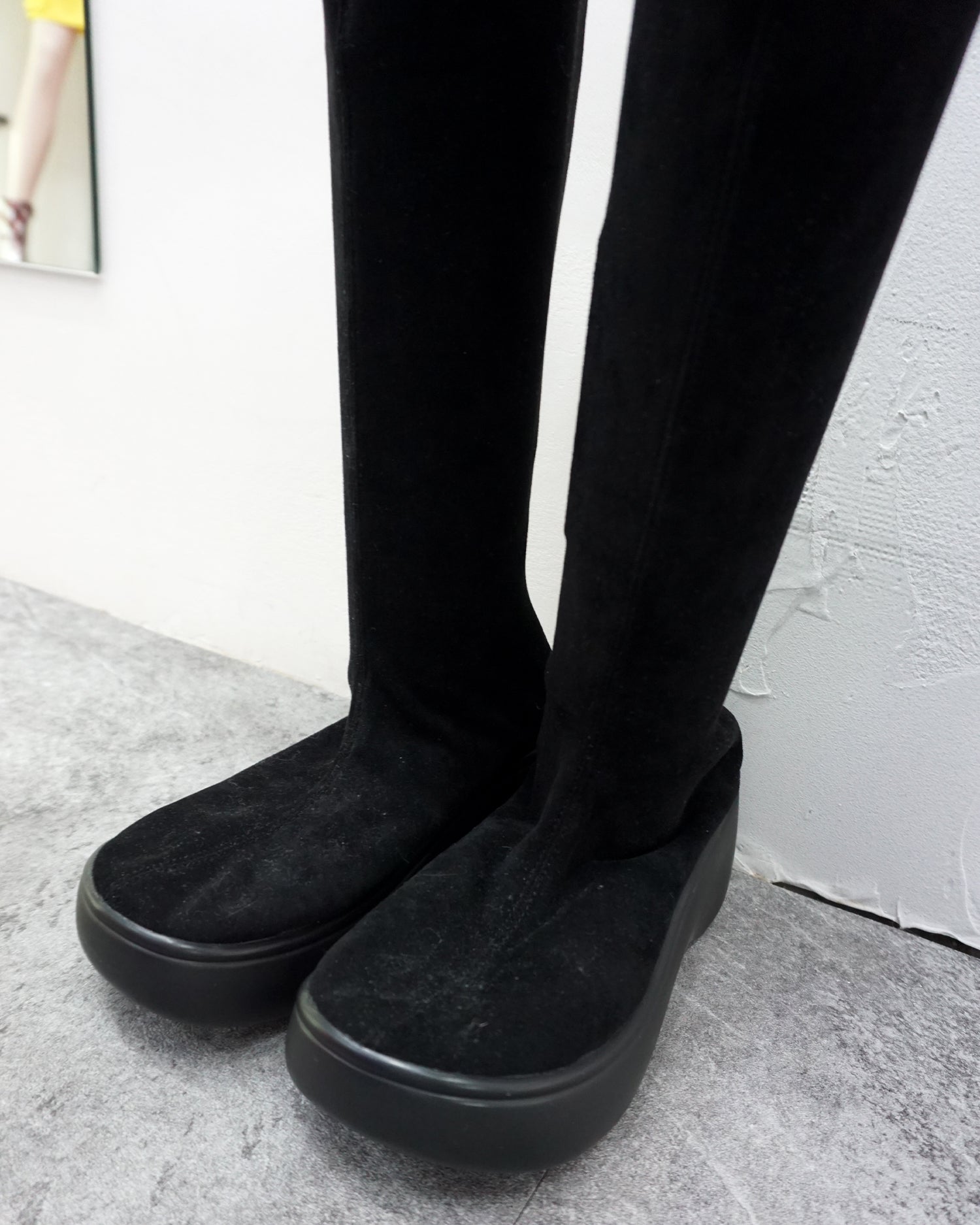 [Vintage] Velvet Slim Boots