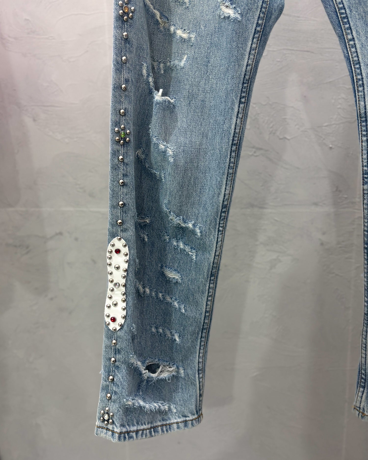 [Vintage] Crawling Death Butterfly Studs Denim