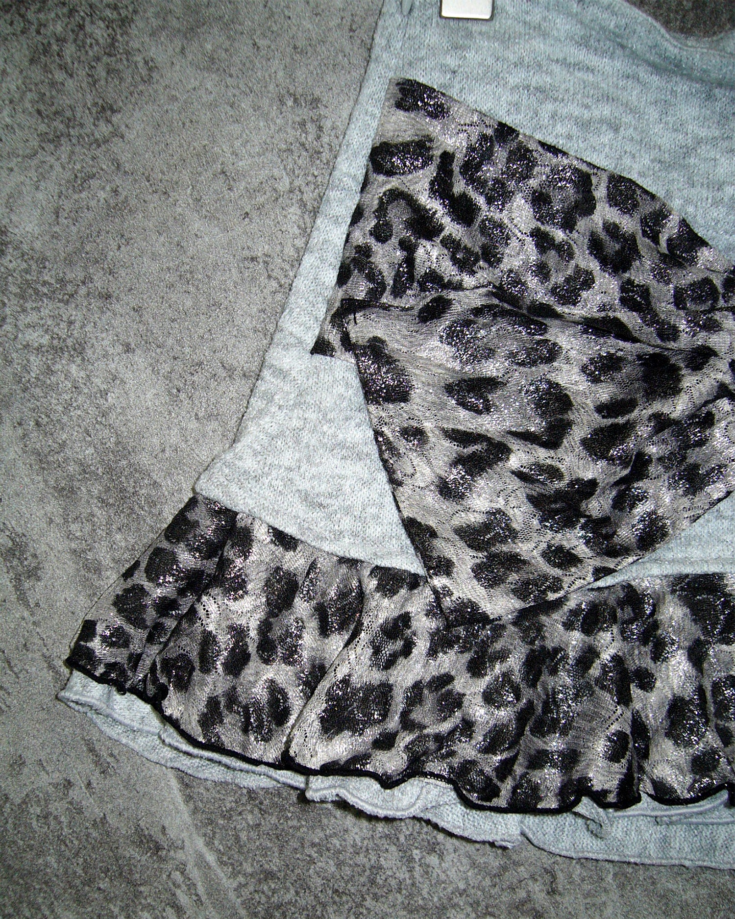 [Vintage] d.i.a Grey Leopard Ribbon Skirt