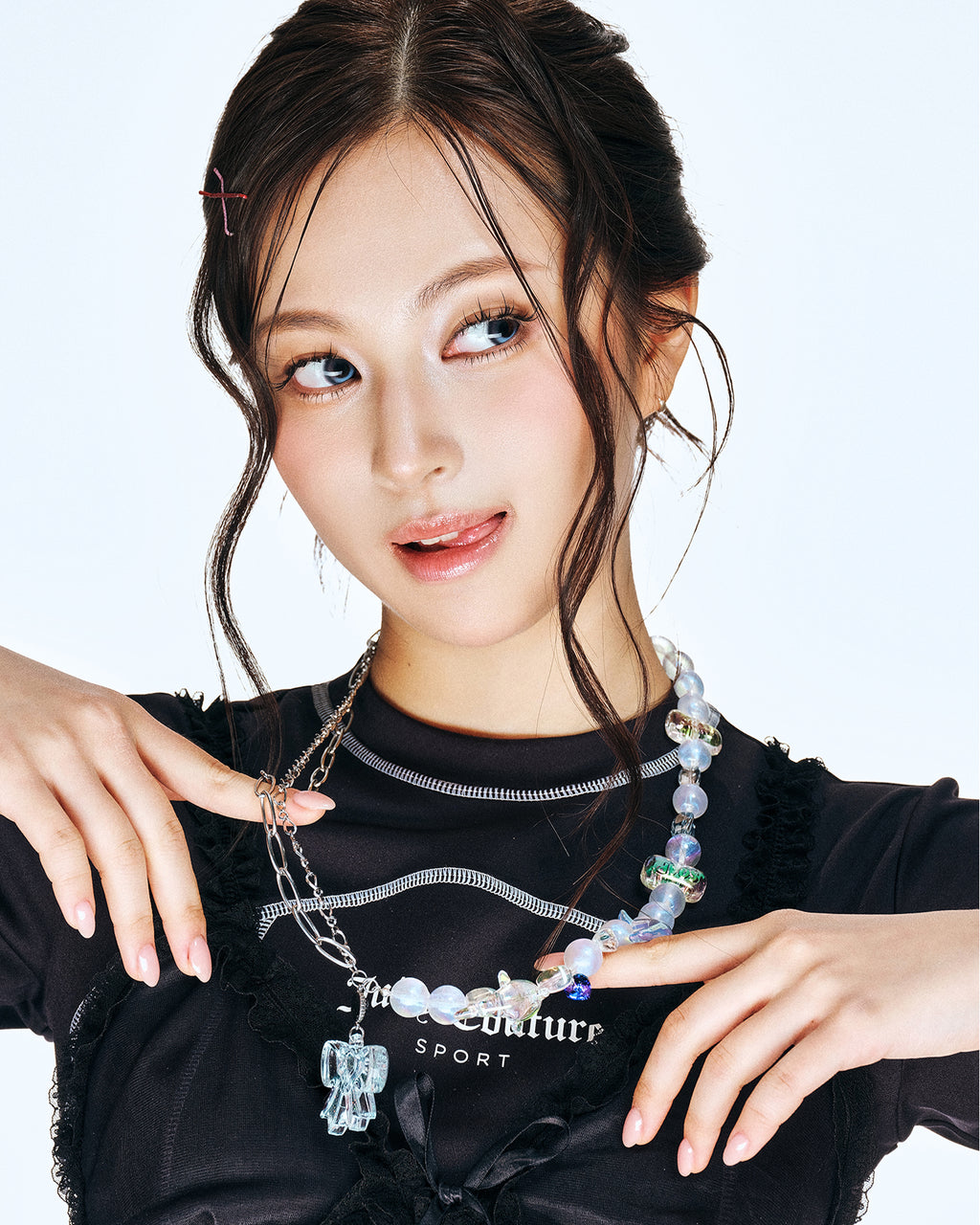 [SukiSuki] Icy Dolphin Necklace