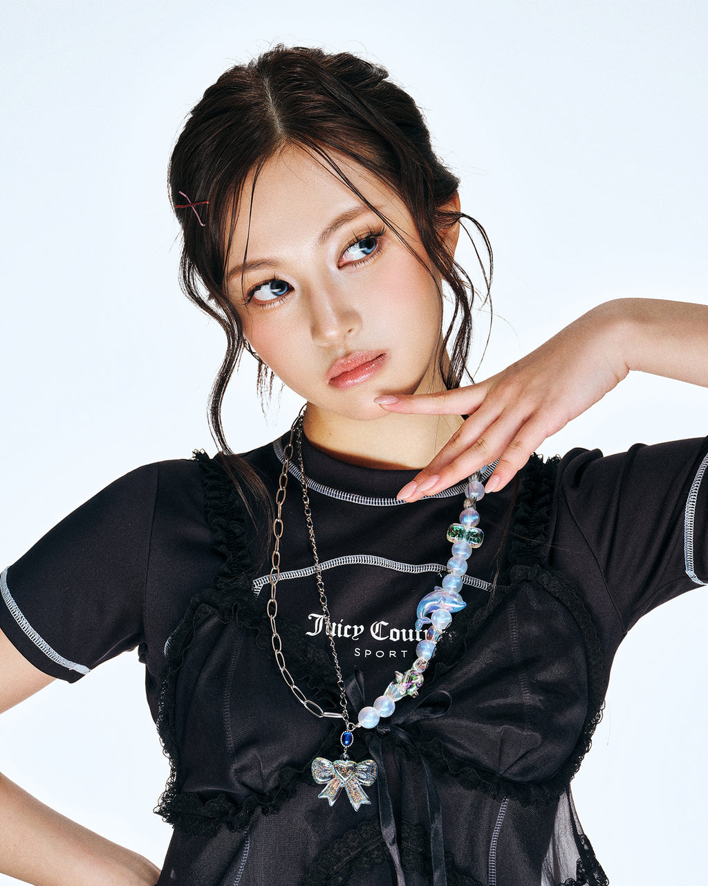 [SukiSuki] Icy Dolphin Necklace