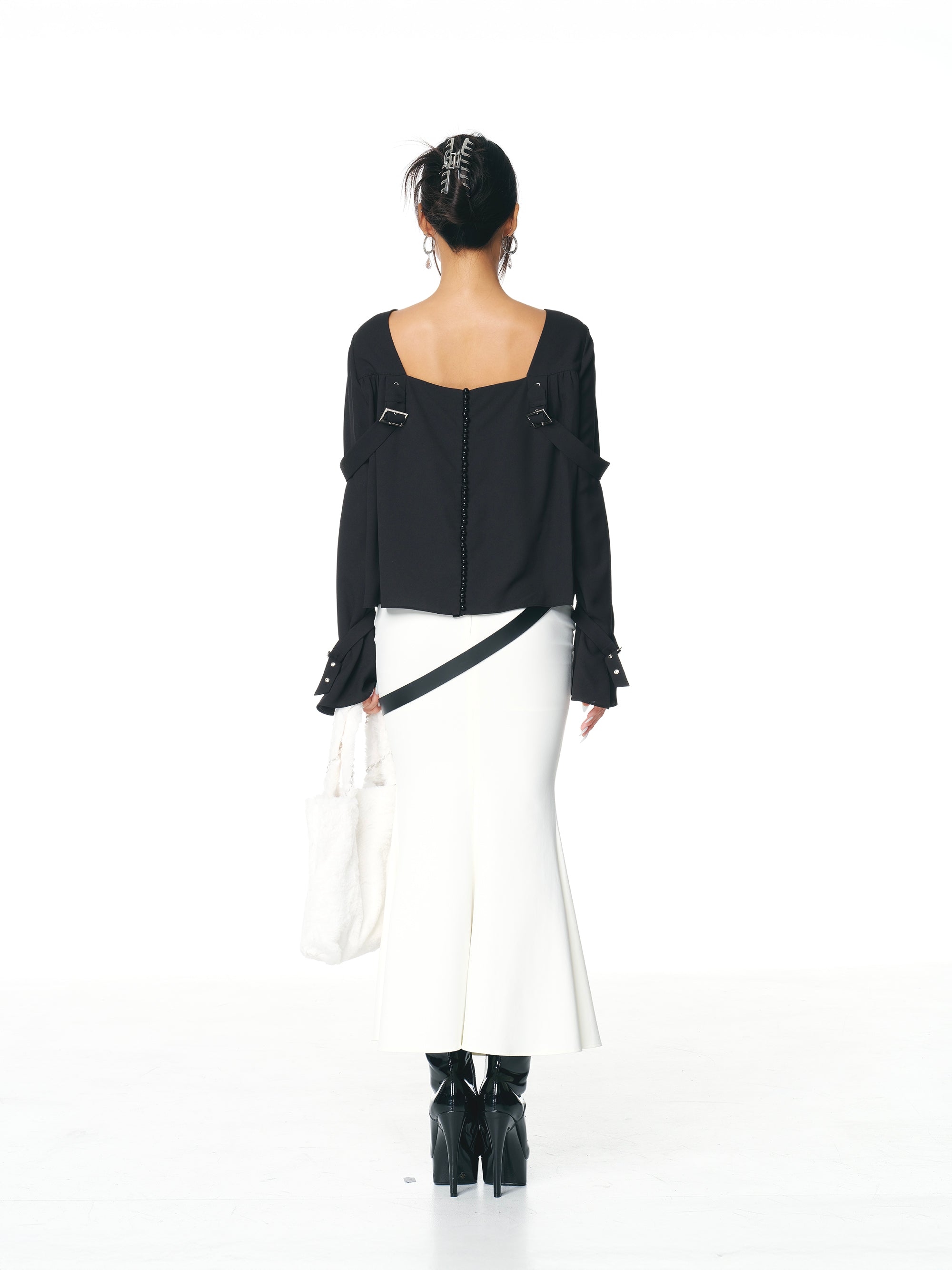 [Yusuki] Strap Blouse (Black)