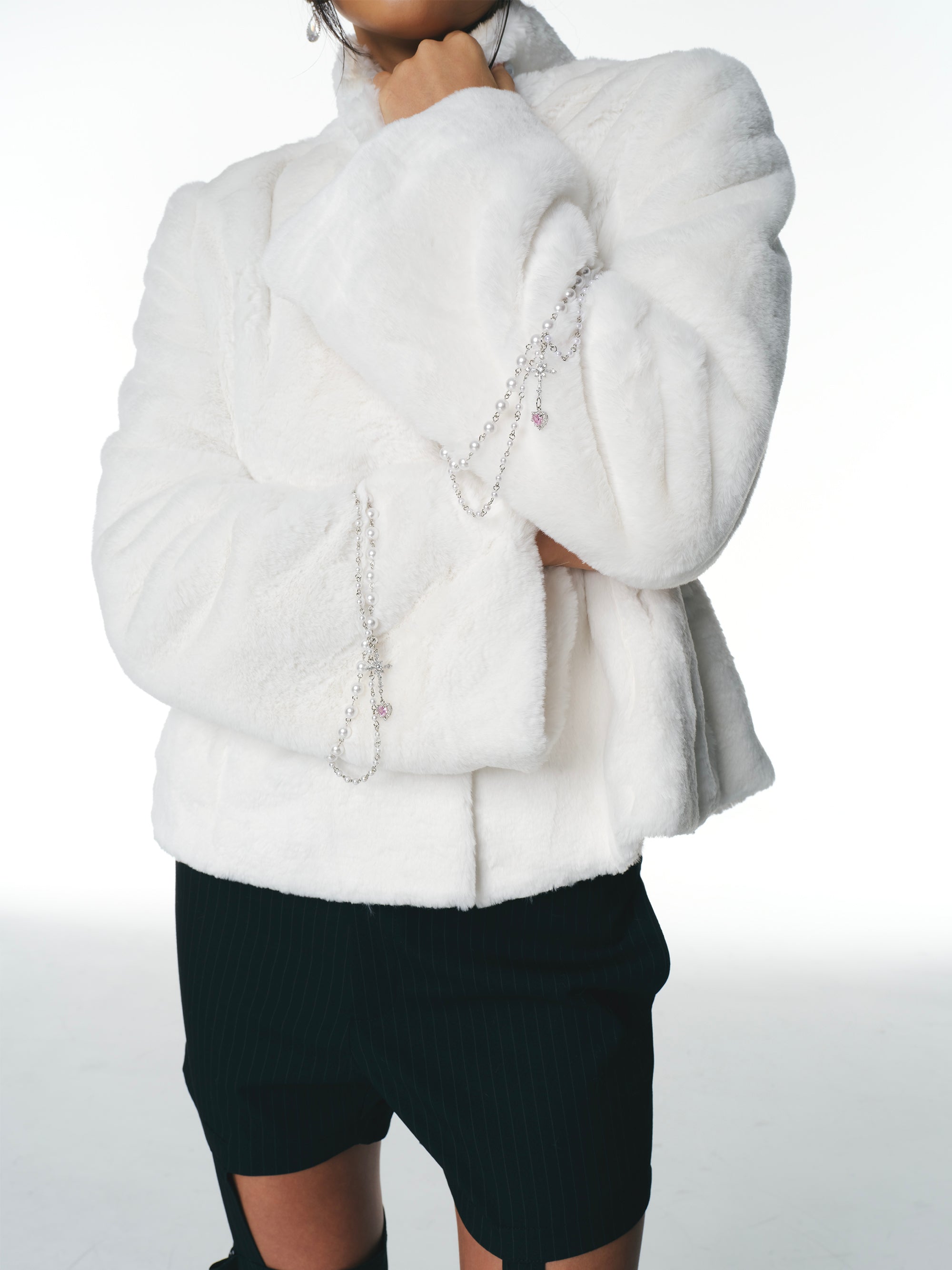 [Yusuki] Fur Jacket with Chains (White)